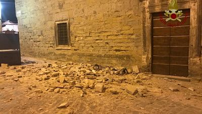 Crollato intonaco duomo Città Castello