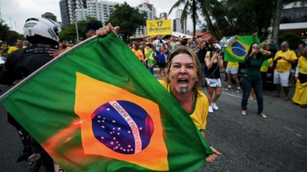 Un supporter de Jair Bolsonaro à Rio de Janeiro le 29 septembre 2018 Un supporter de Jair Bolsonaro à Rio de Janeiro le 29 septembre 2018