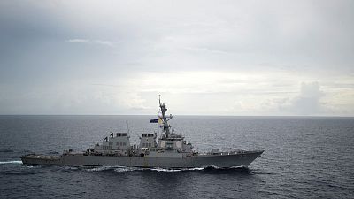 مسؤول: مدمرة أمريكية تبحر قرب جزر متنازع عليها في بحر الصين الجنوبي