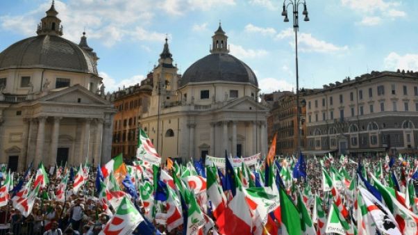 Italie: manifestation pour relancer une gauche en déroute Italie: manifestation pour relancer une gauche en déroute