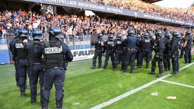 Le match Montpellier-Nîmes reprend une 2e fois après une longue interruption