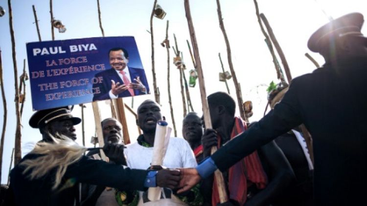 Présidentielle au Cameroun: Biya favori malgré la crise anglophone
