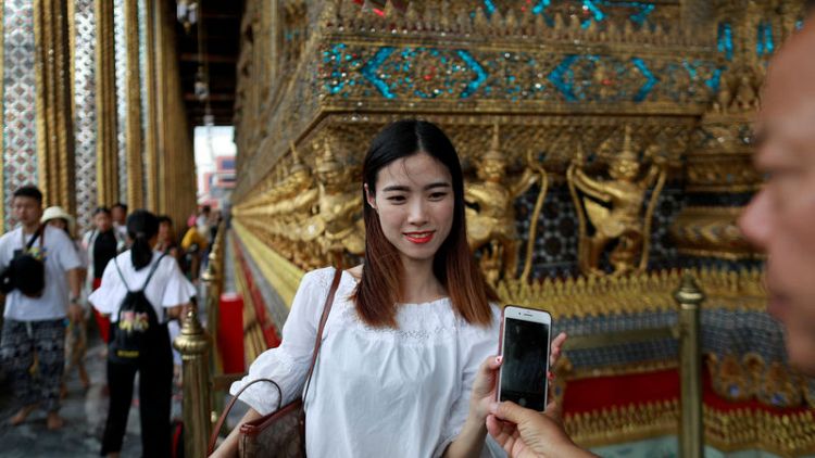 تايلاند تجاهد لجذب السياحة الصينية مع بداية أسبوع العطلات
