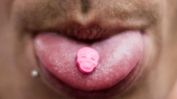 In rianimazione dopo pastiglia ecstasy In rianimazione dopo pastiglia ecstasy
