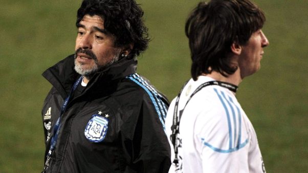Maradona a Messi, 'lascia la nazionale' Maradona a Messi, 'lascia la nazionale'
