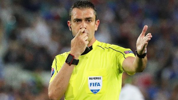 Kassai è l'arbitro di Napoli-Liverpool Kassai è l'arbitro di Napoli-Liverpool