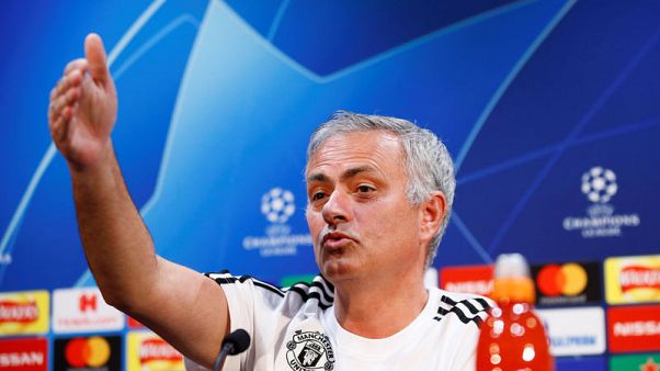مورينيو لا يشعر بضغط قبل مواجهة بلنسية في دوري أبطال أوروبا مورينيو لا يشعر بضغط قبل مواجهة بلنسية في دوري أبطال أوروبا