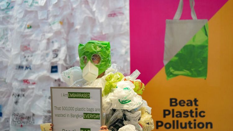 Co-op strikes green plastic bag deal with Italy's Novamont - source