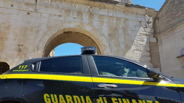Maxisequestro beni ex vicepres. Foggia Maxisequestro beni ex vicepres. Foggia