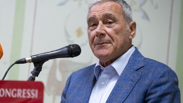 Sindaco Riace: Grasso, uomo coraggioso Sindaco Riace: Grasso, uomo coraggioso
