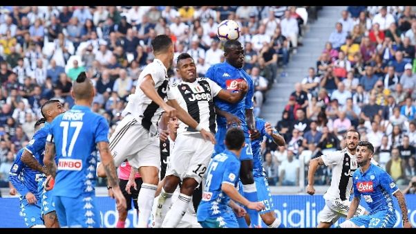 Coro razzista,chiusa un turno curva Juve Coro razzista,chiusa un turno curva Juve