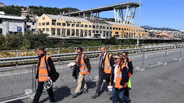 Prof. Politecnico, ponte andava chiuso Prof. Politecnico, ponte andava chiuso