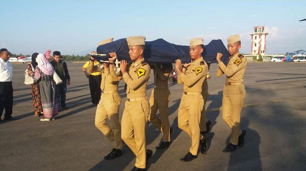 Pilot hails take-off 'guardian angel' who died in Indonesia quake Pilot hails take-off 'guardian angel' who died in Indonesia quake