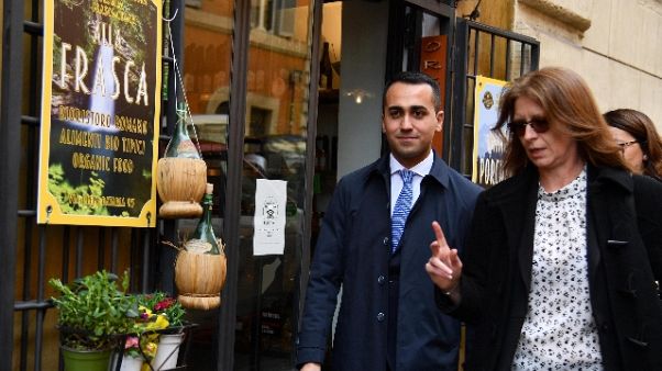 Vitalizi: Bottici,Casellati cambia testo Vitalizi: Bottici,Casellati cambia testo