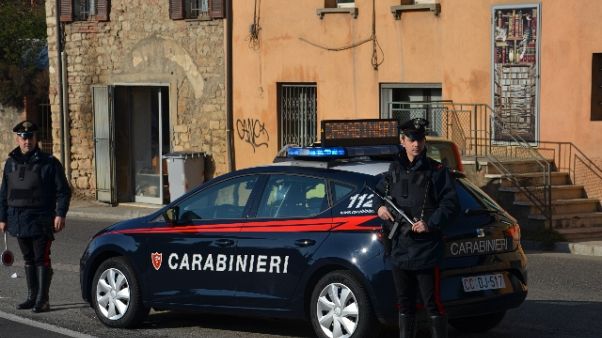 Cadavere incappucciato vicino a Perugia Cadavere incappucciato vicino a Perugia