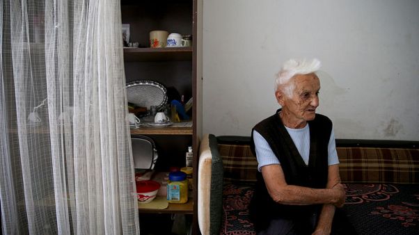 Displaced Bosnians blame politicians for their plight ahead of polls Displaced Bosnians blame politicians for their plight ahead of polls