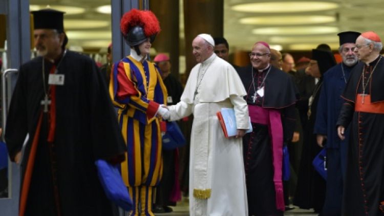 La sexualité des jeunes évoquée au synode au Vatican
