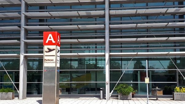 Atterraggio emergenza, volo Albawings Atterraggio emergenza, volo Albawings