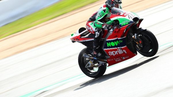 Moto: Thailandia, Aprilia lotta col grip Moto: Thailandia, Aprilia lotta col grip