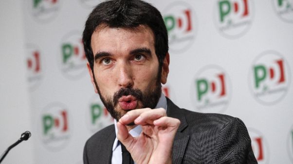 Aborto: Martina, legge 194 non si tocca Aborto: Martina, legge 194 non si tocca