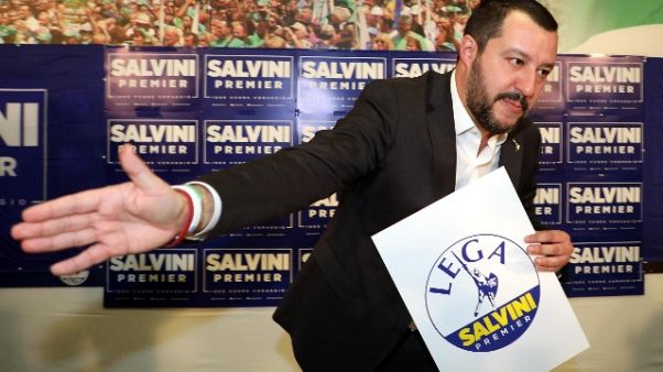 Sondaggio, Lega sfiora il 34%, M5S cala Sondaggio, Lega sfiora il 34%, M5S cala