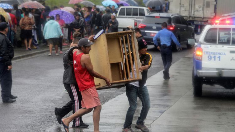 أمطار غزيرة تخلف 12 قتيلا في أمريكا الوسطى