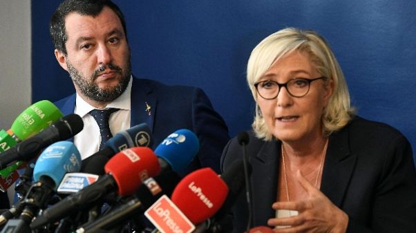 Salvini, voli Germania? Problema non c'è Salvini, voli Germania? Problema non c'è