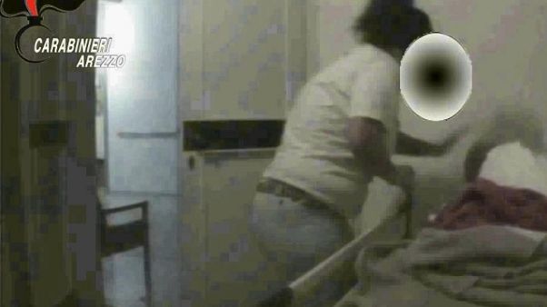 Minacce e botte a anziani Minacce e botte a anziani