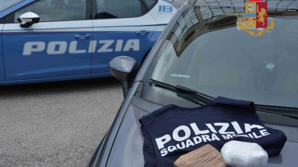 Droga: 9 arresti in operazione Ps Padova Droga: 9 arresti in operazione Ps Padova