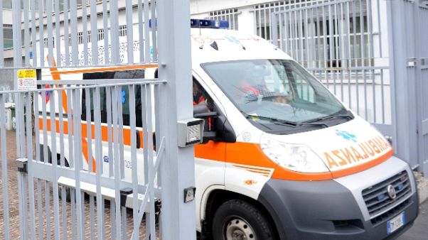 Muore schiacciato dal proprio furgone Muore schiacciato dal proprio furgone
