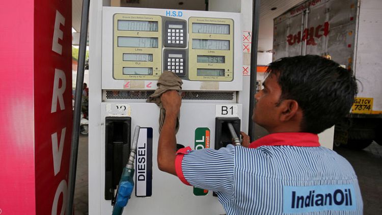 India likely to miss fiscal deficit target due to fuel excise duty cut - Moody's