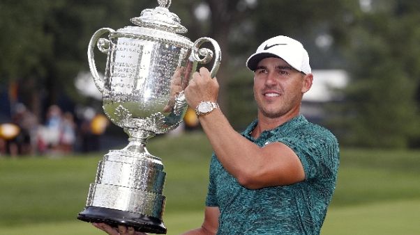Golf: Pga Tour, Koepka giocatore anno Golf: Pga Tour, Koepka giocatore anno