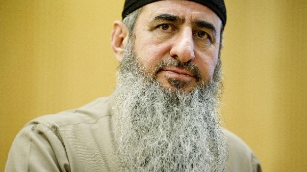 Mullah Krekar potrebbe venire a Bolzano Mullah Krekar potrebbe venire a Bolzano