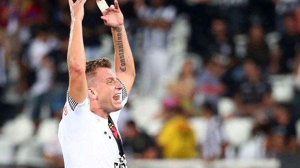 بوتافوجو يتعادل 1-1 مع فاسكو دا جاما في الدوري البرازيلي بوتافوجو يتعادل 1-1 مع فاسكو دا جاما في الدوري البرازيلي