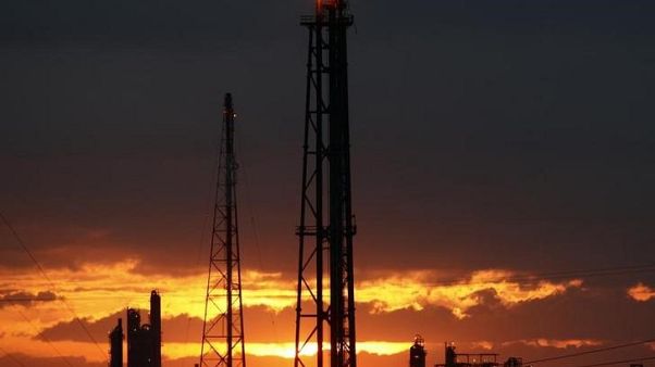 الإعصار مايكل يغلق 40% من إنتاج النفط الأمريكي بخليج المكسيك الإعصار مايكل يغلق 40% من إنتاج النفط الأمريكي بخليج المكسيك