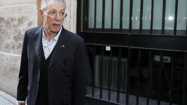 Bossi domani chiede servizi sociali Bossi domani chiede servizi sociali