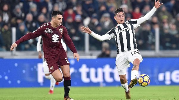 Calcio: Burdisso annuncia il ritiro Calcio: Burdisso annuncia il ritiro
