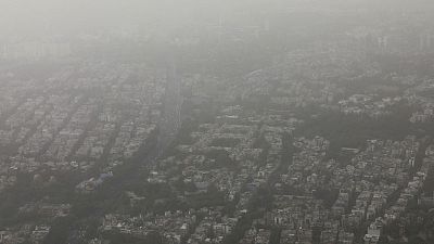Indian doctors urge delay of Delhi marathon as pollution surges Indian doctors urge delay of Delhi marathon as pollution surges
