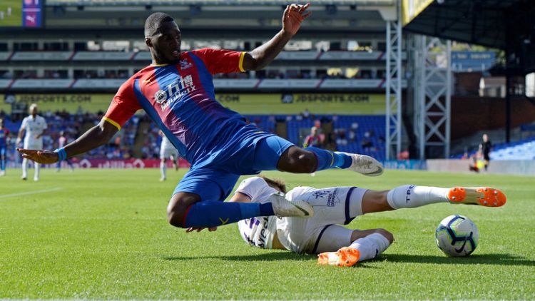 Palace striker Benteke undergoes knee surgery