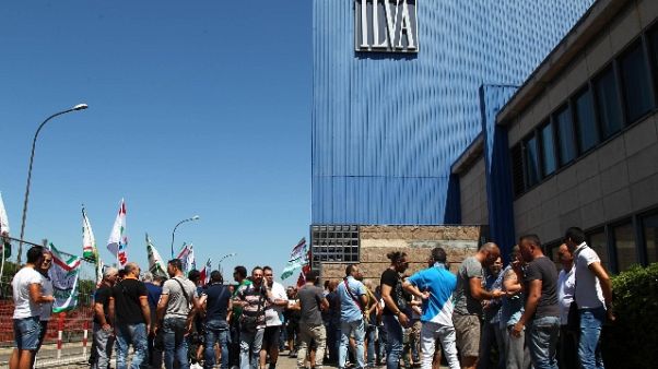 Ilva: fuga gas da tubazione,nessun danno Ilva: fuga gas da tubazione,nessun danno
