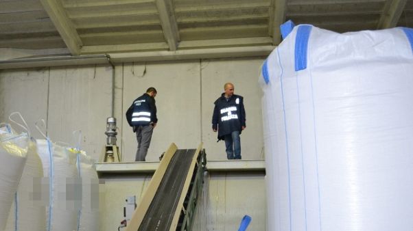 Frode vini, sequestro 20mila ettolitri Frode vini, sequestro 20mila ettolitri