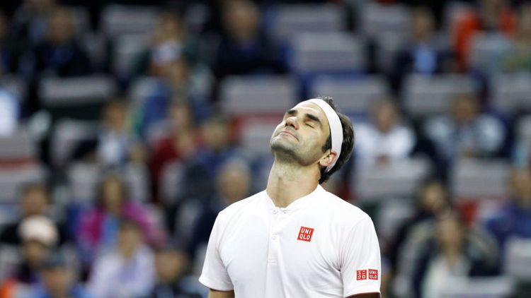 Federer battles past Bautista Agut in Shanghai