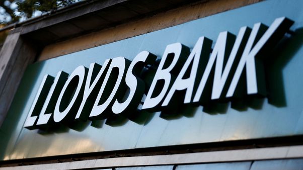 Lloyds awards 30 billion pound investment contract to BlackRock Lloyds awards 30 billion pound investment contract to BlackRock