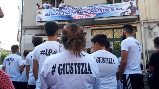 Giovane ucciso: parroco, basta violenza Giovane ucciso: parroco, basta violenza