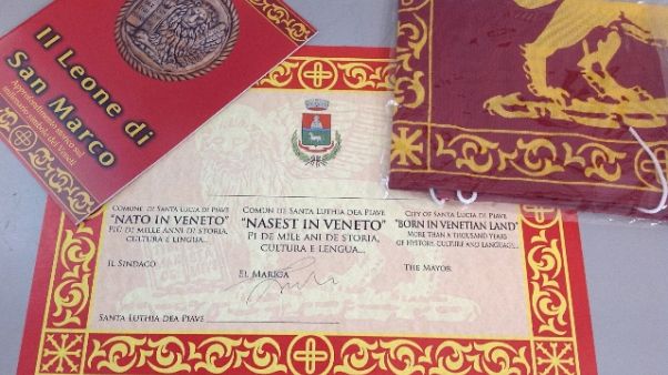 Sindaco da bandiera San Marco a neonati Sindaco da bandiera San Marco a neonati