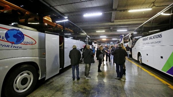 Dal 2019 centro Roma senza bus turistici Dal 2019 centro Roma senza bus turistici