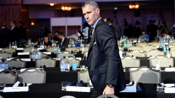 Fifa: Van Basten lascia il suo incarico Fifa: Van Basten lascia il suo incarico