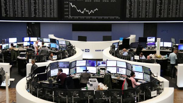 الأسهم الأوروبية تفشل في التعافي في ختام أسوأ أسبوع لها منذ فبراير الأسهم الأوروبية تفشل في التعافي في ختام أسوأ أسبوع لها منذ فبراير