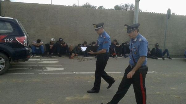 Migranti: nuovi sbarchi nel sud Sardegna Migranti: nuovi sbarchi nel sud Sardegna