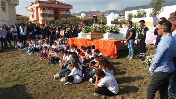 Funerali vittime alluvione nel lametino Funerali vittime alluvione nel lametino